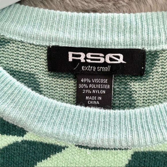 Tilly’s Mint Green Geometric Print Y2k Knit Sweater Crop Top - Picture 3 of 8